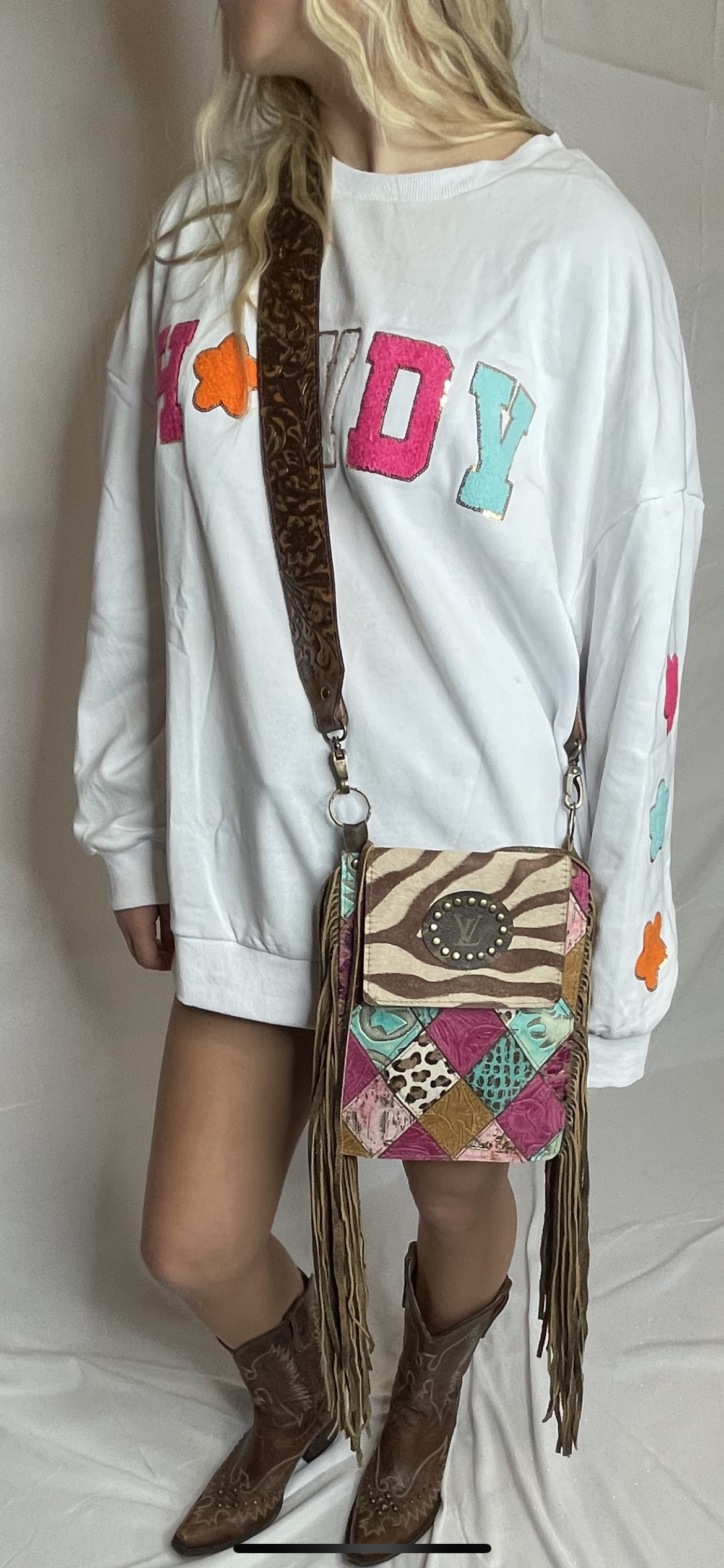 Gorgeous Colors on this all leather upcycled bag 💕