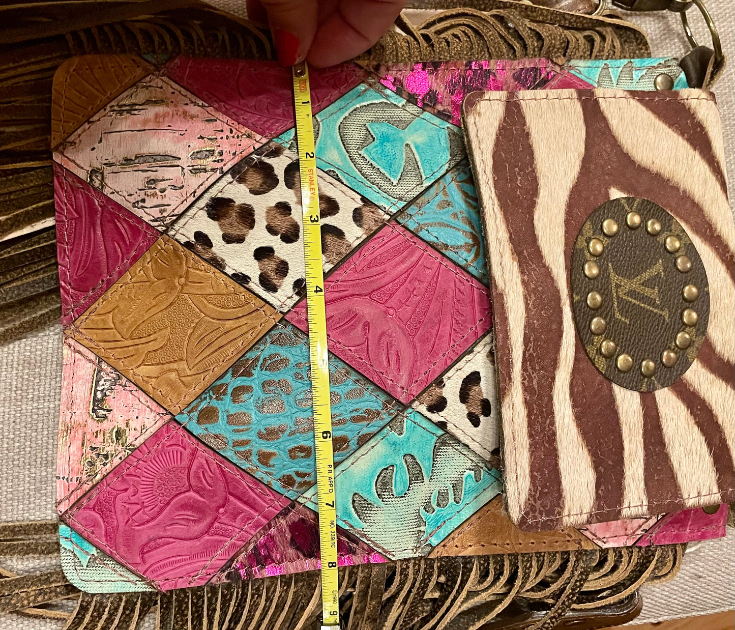 Gorgeous Colors on this all leather upcycled bag 💕