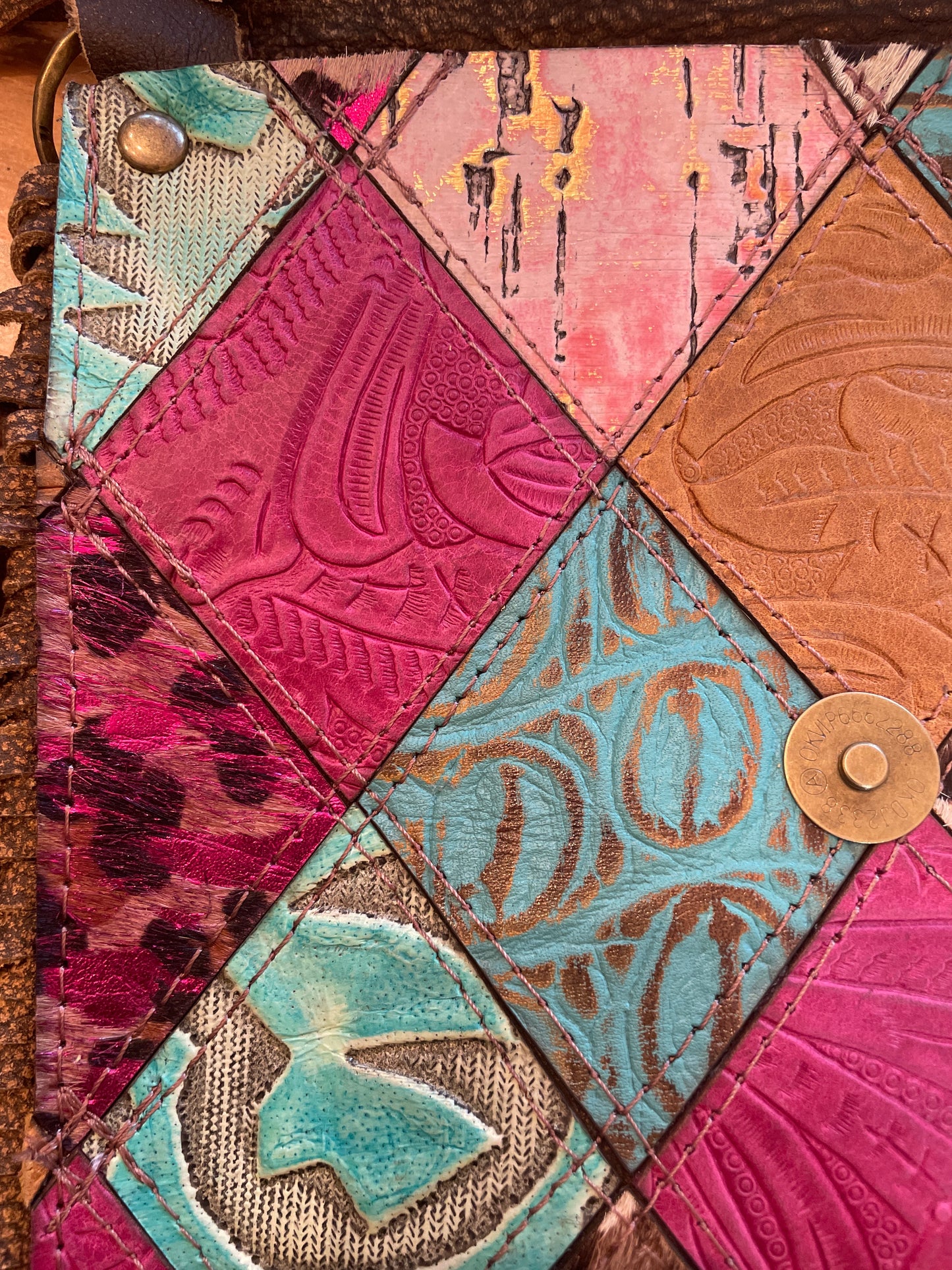 Gorgeous Colors on this all leather upcycled bag 💕