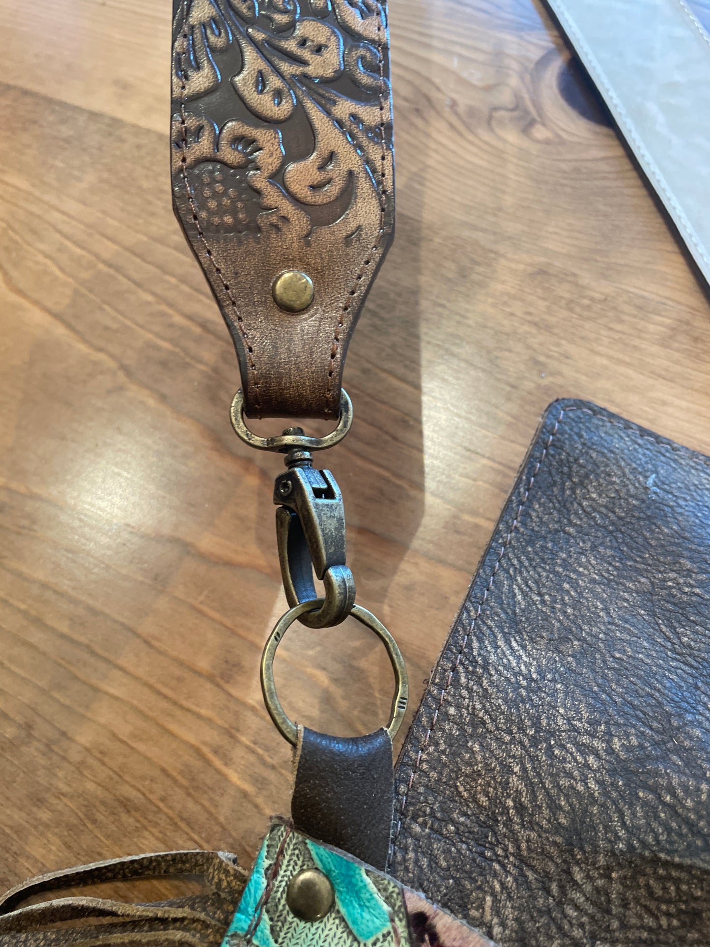 Gorgeous Colors on this all leather upcycled bag 💕