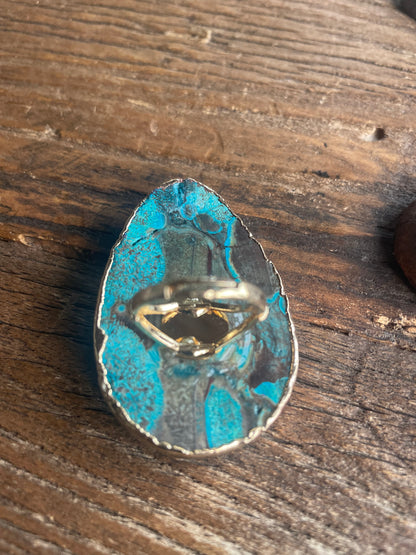 Large Ring with colors of turquoise and Brown